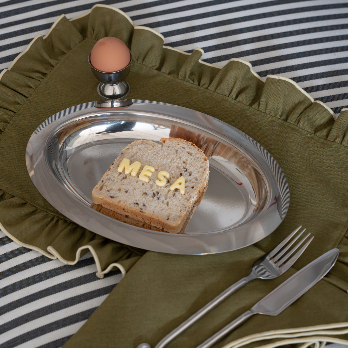 ruffled placemat olive green