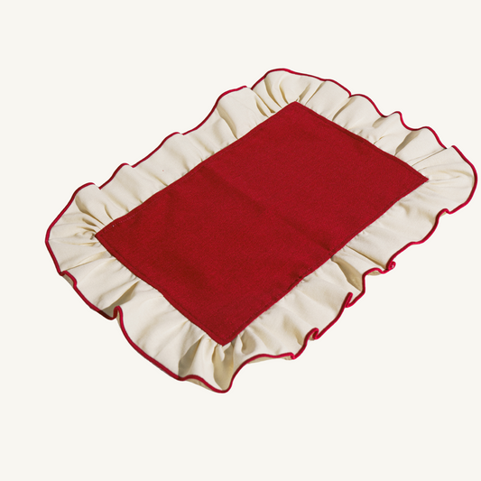 ruffled placemat red & cream